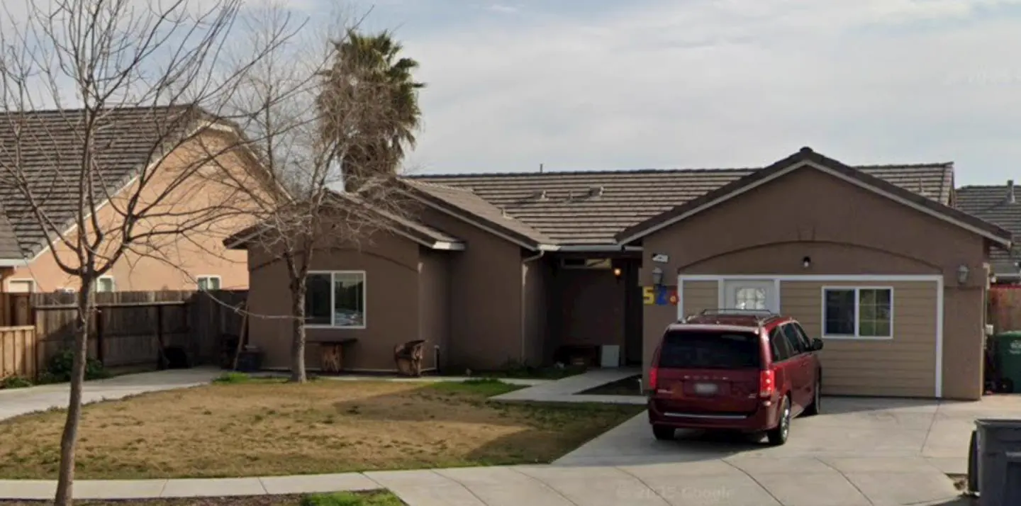 526 Castlerock Ct, Los Banos