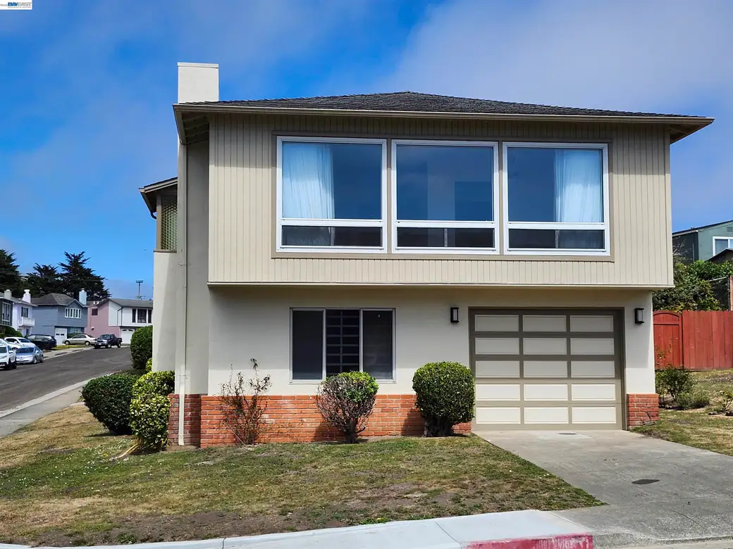 110 Sunshine Dr, Pacifica — 2