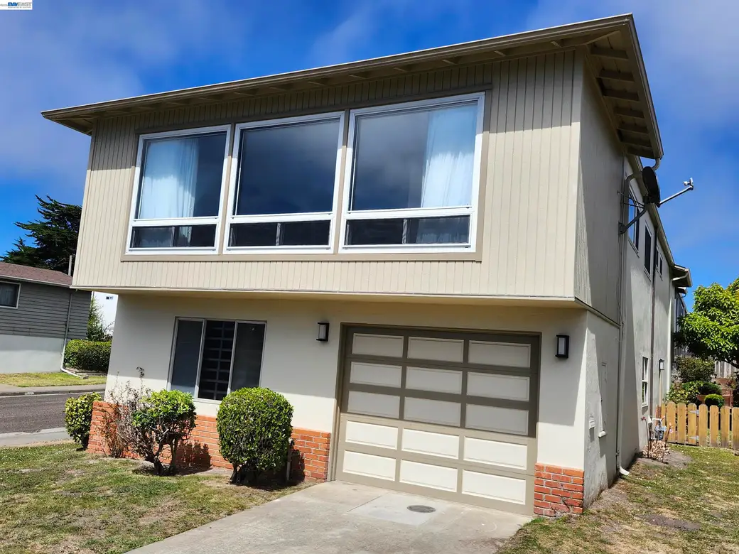 110 Sunshine Dr, Pacifica — 4