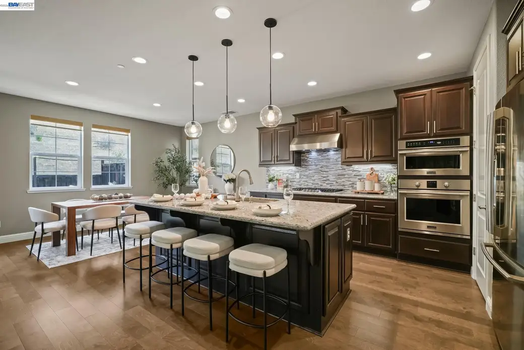 29744 Cantera, Hayward — 3