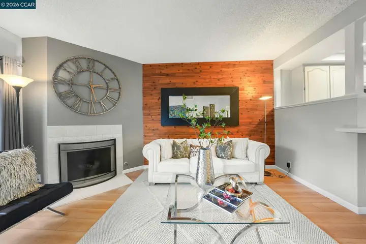 25930 Kay Ave #201, Hayward