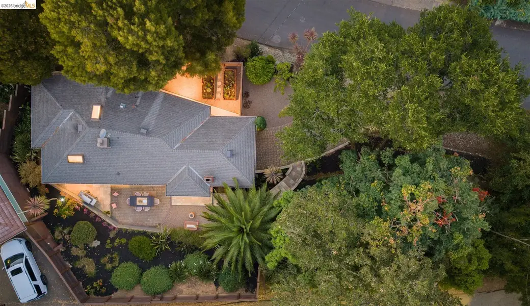 3321 Jordan Rd, Oakland — 3