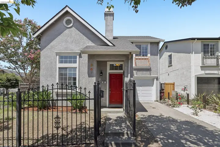 807 Myrtle St, Oakland