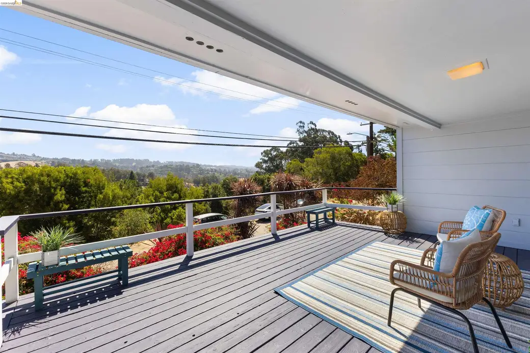 8019 Sterling Dr, Oakland — 2