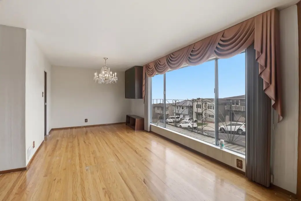 1033 Skyline Dr, Daly City — 3