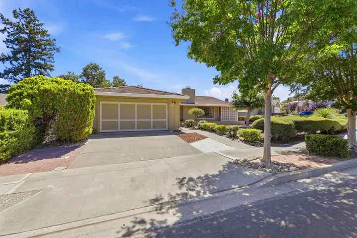 11106 Linda Vista Dr, Cupertino