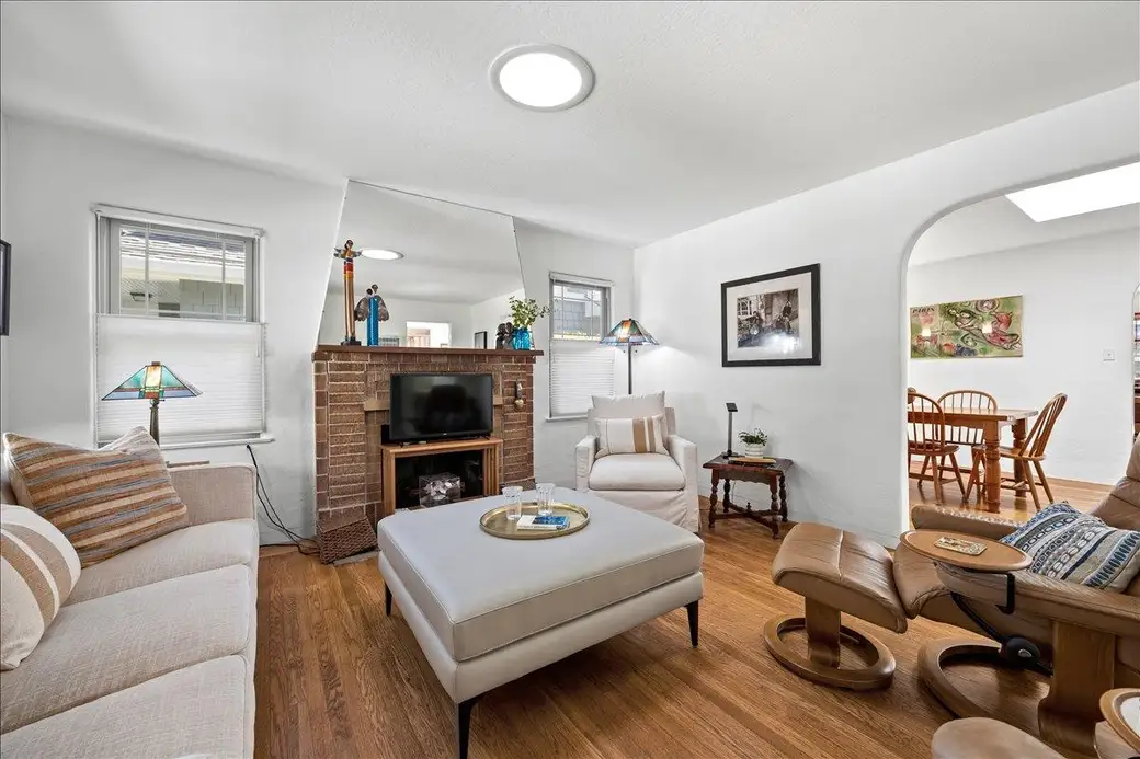 981 College Ave, Palo Alto — 3