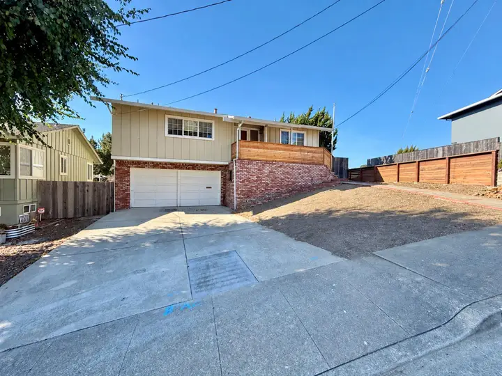 1297 Aspen Dr, Pacifica